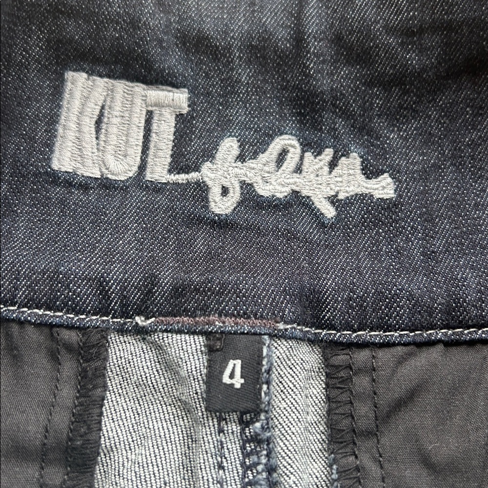 Kut from the Cloth Long Shorts, Size 4 - Picture 3 of 9